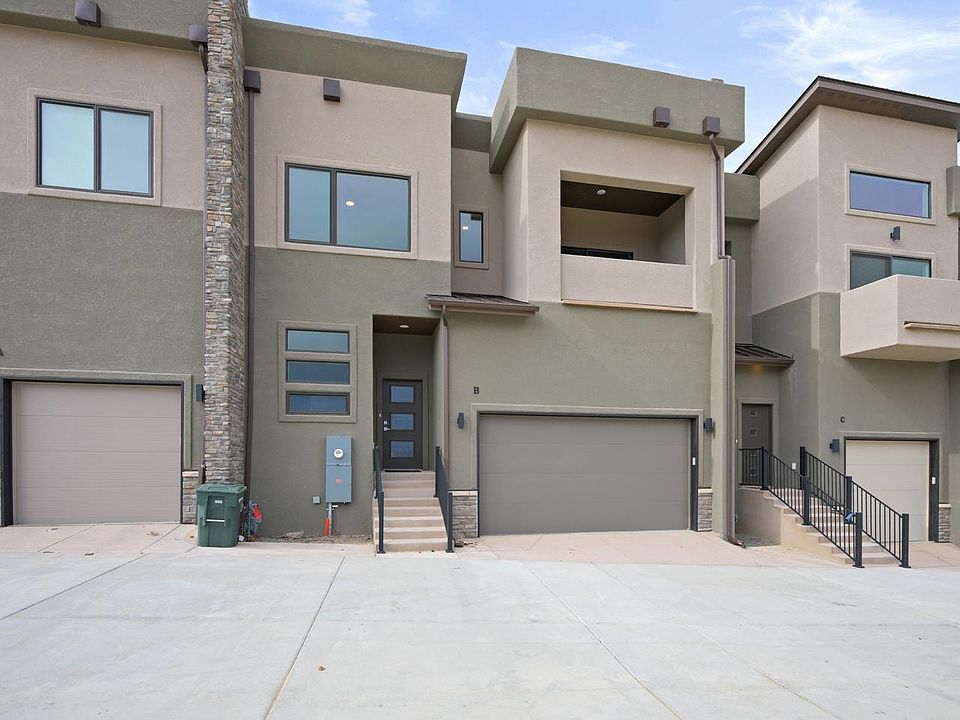 1st image of 392 W Ridges Blvd #B