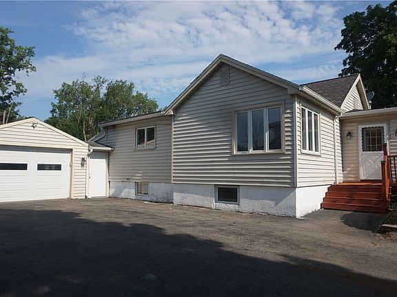 4th image of 25 Beechwood Dr
