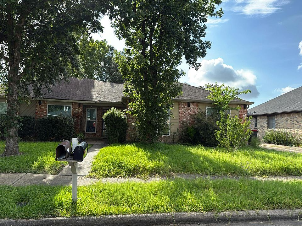 1st image of 9523 Riverside Lodge Dr