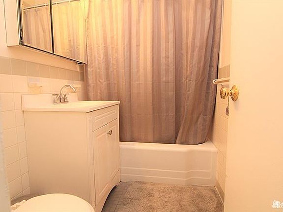 4th image of 63 E 9th St APT 11E