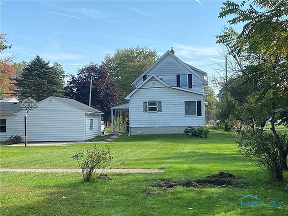 4th image of 5935 Meteor Ave