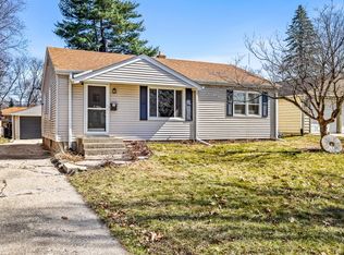 1411 Roncevalles Ave, Rockford, IL 61107