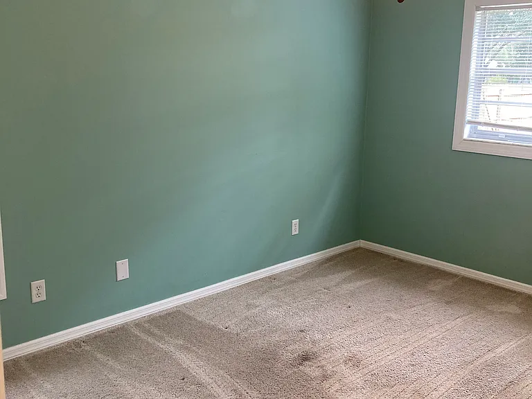 115 Kendale Dr — Photo 14