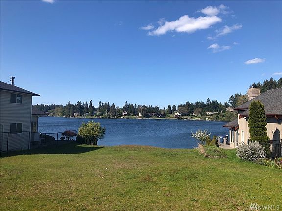5th image of 3120 Long Lake Dr SE