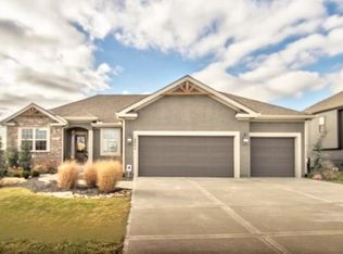 18904 Corbin St, Spring Hill, KS 66083