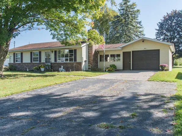 3052 Clarice St, Kalamazoo, MI 49048