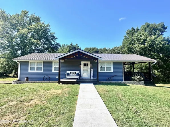 6102 McNeal Dr, Syracuse, MO 65354