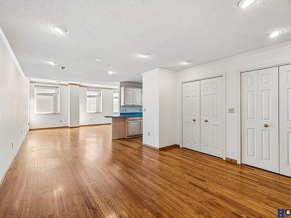 4th image of 128 N 13th St APT 603