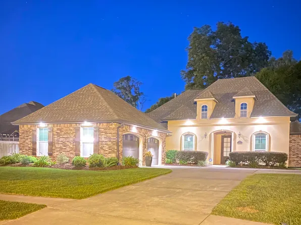 308 Meadowland Dr, Lafayette, LA 70507