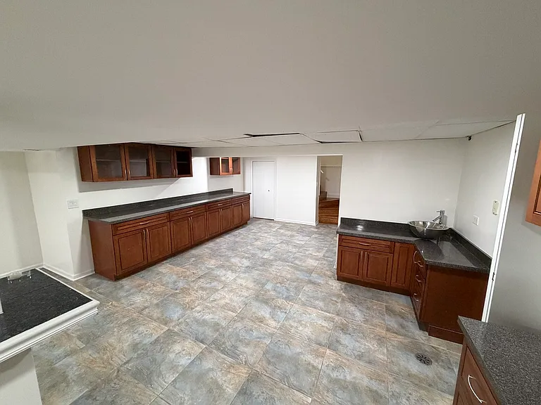 8908 Ozark Ave — Photo 17