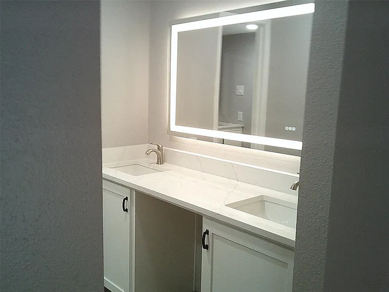 13427 Garden Grv #ST750 — Photo 15