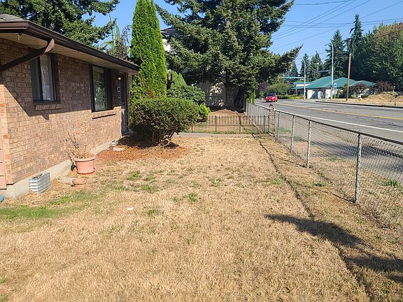 2nd image of 5003 Grove St