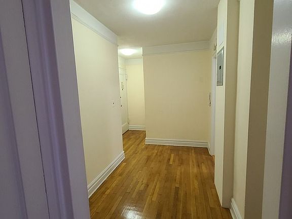 4th image of 30-75 34th St #4