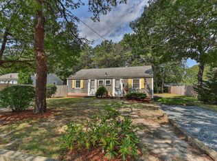 9&11 Thatcher Rd, South Yarmouth, MA 02664