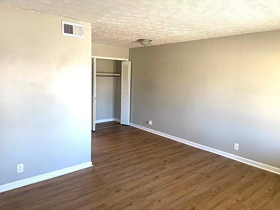 2nd image of 162 N Hanover Ave #7