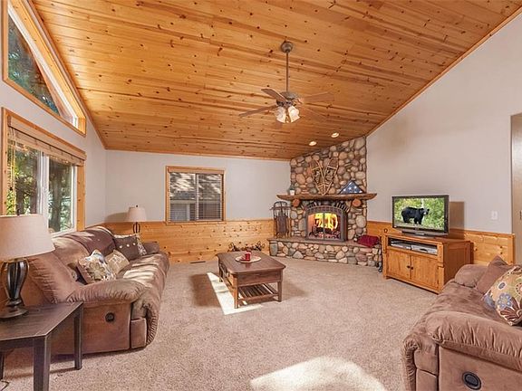 3rd image of 308 Pineview Dr
