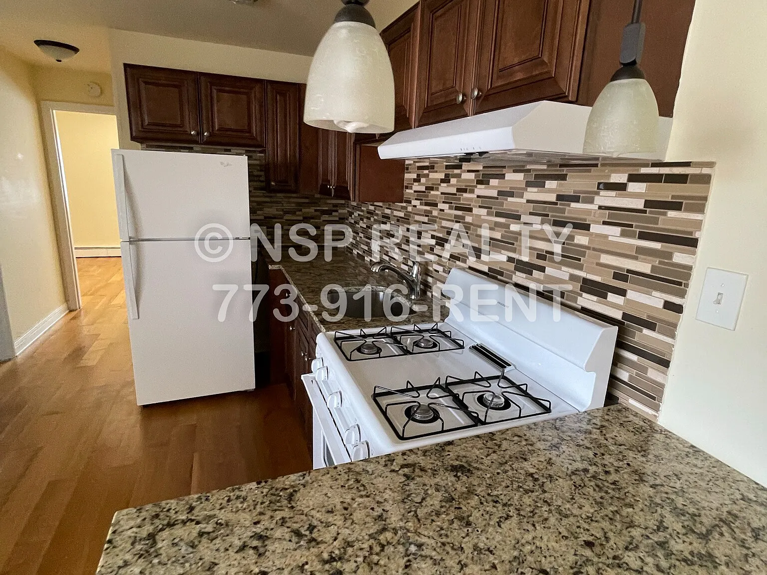 1 bed, 1.0 bath, 650 sqft, $1,550 — Photo 2