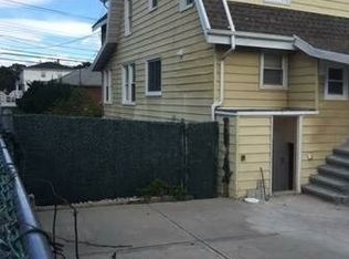 23002 146th Ave, Springfield Gardens, NY 11413