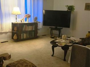 832 Peters Ave, Oxbow, SK S0C2B0