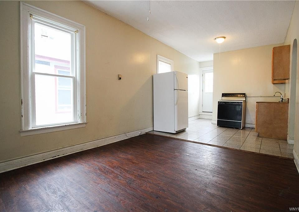 39 Glendale Pl, Buffalo, NY 14208 Zillow