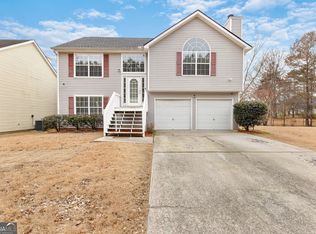 11815 Spring Lake Way, Fayetteville, GA 30215
