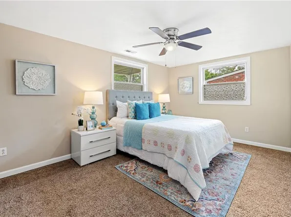 2215 Rawood Dr, Hampton, VA 23663