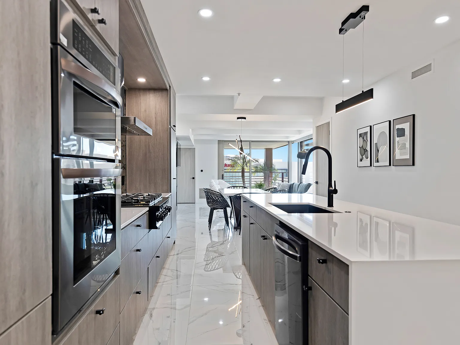 2 bed, 1319 sqft, $6,000 — Photo 3