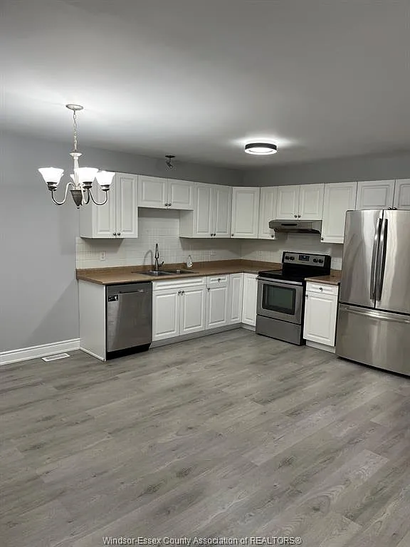 3 bed, $2,700 — Photo 4