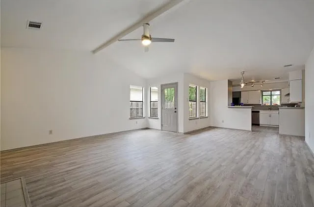 12921 Covington Trl — Photo 7