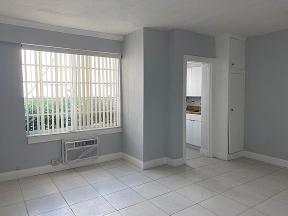 5th image of 1623 Lenox Ave