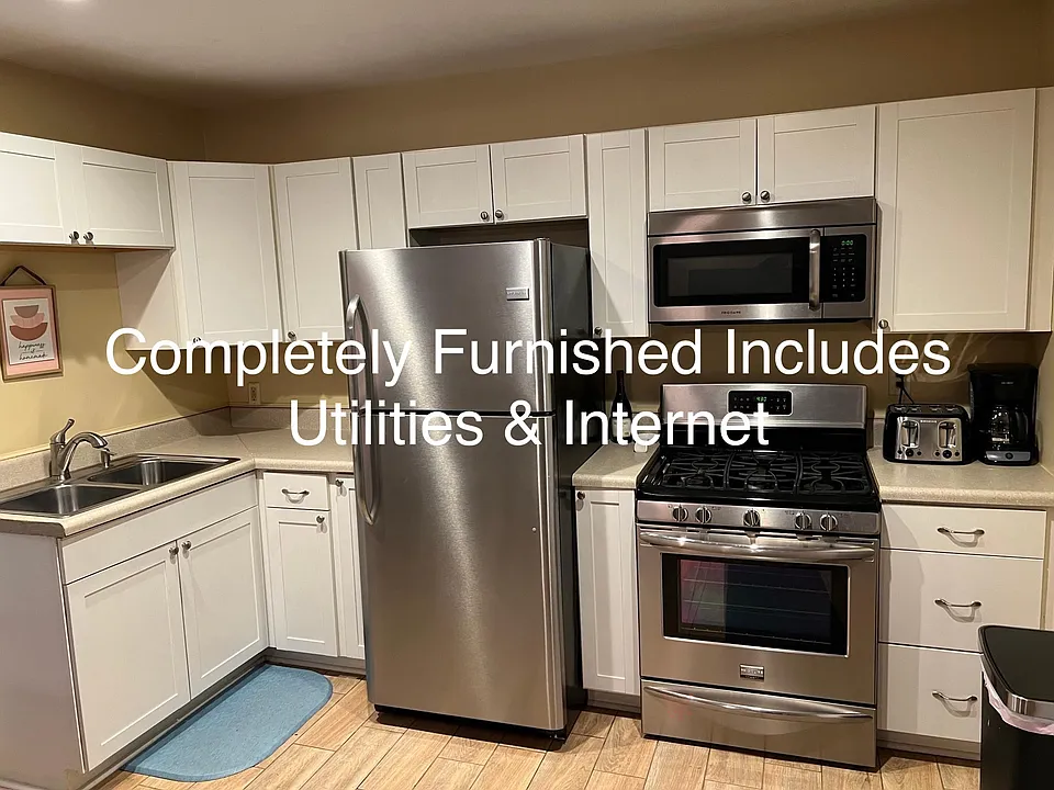 101 Maple St #2