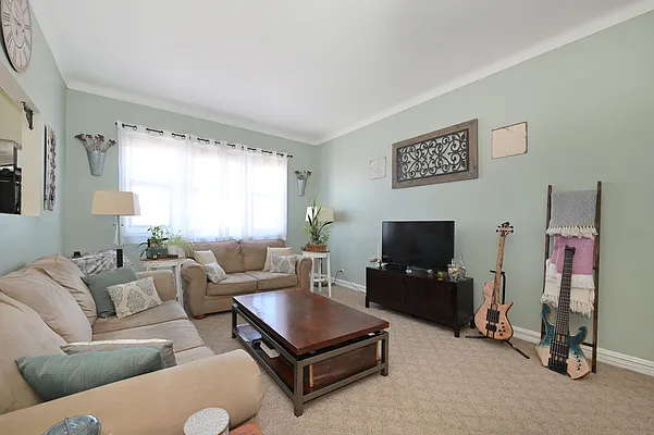 Sold by Keller Williams Realty of Greater Nassau | media 24