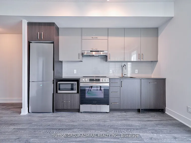 188 Fairview Mall Dr #2115 — Photo 6