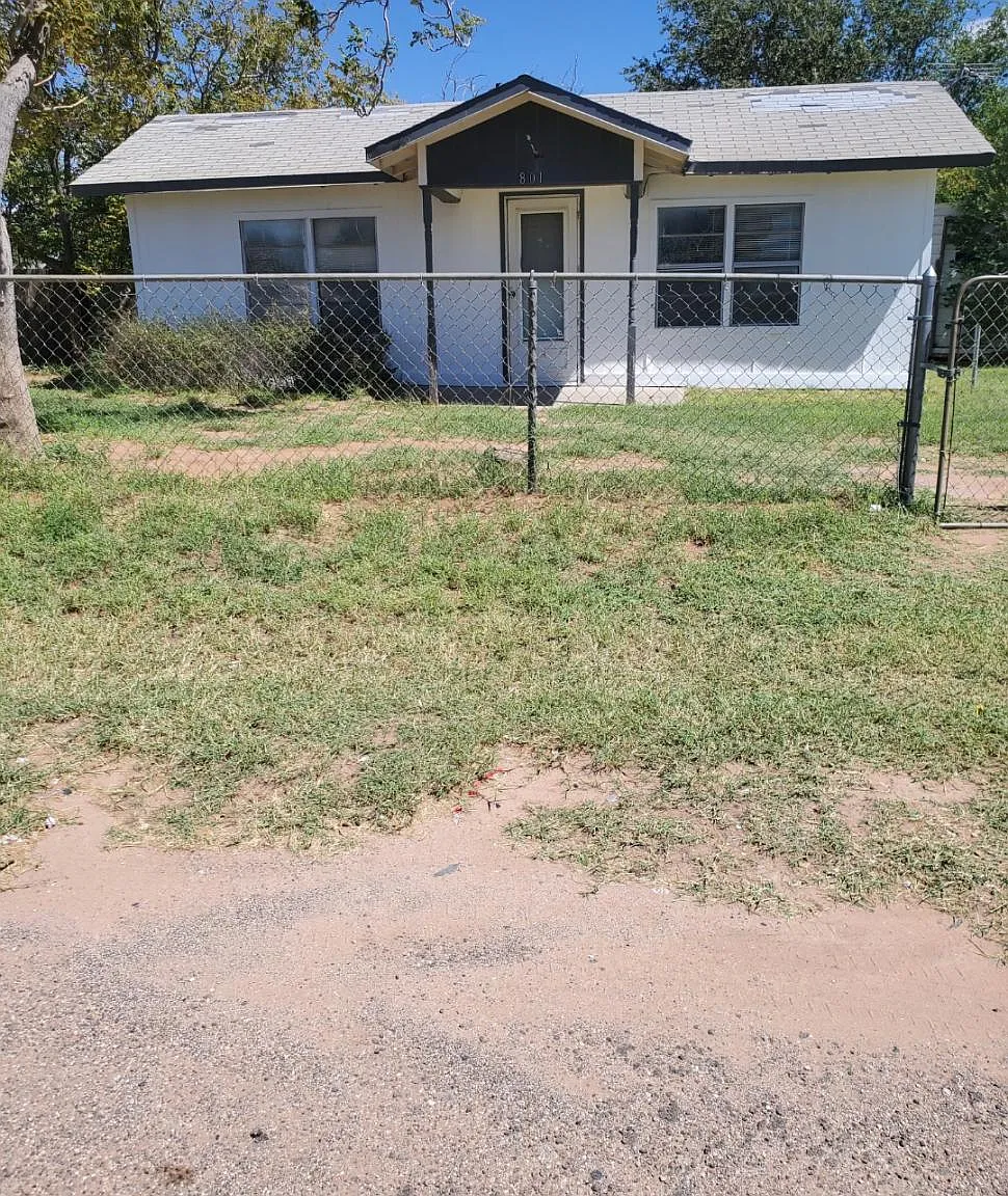 1 bed, 680 sqft, $1,000 — Photo 1