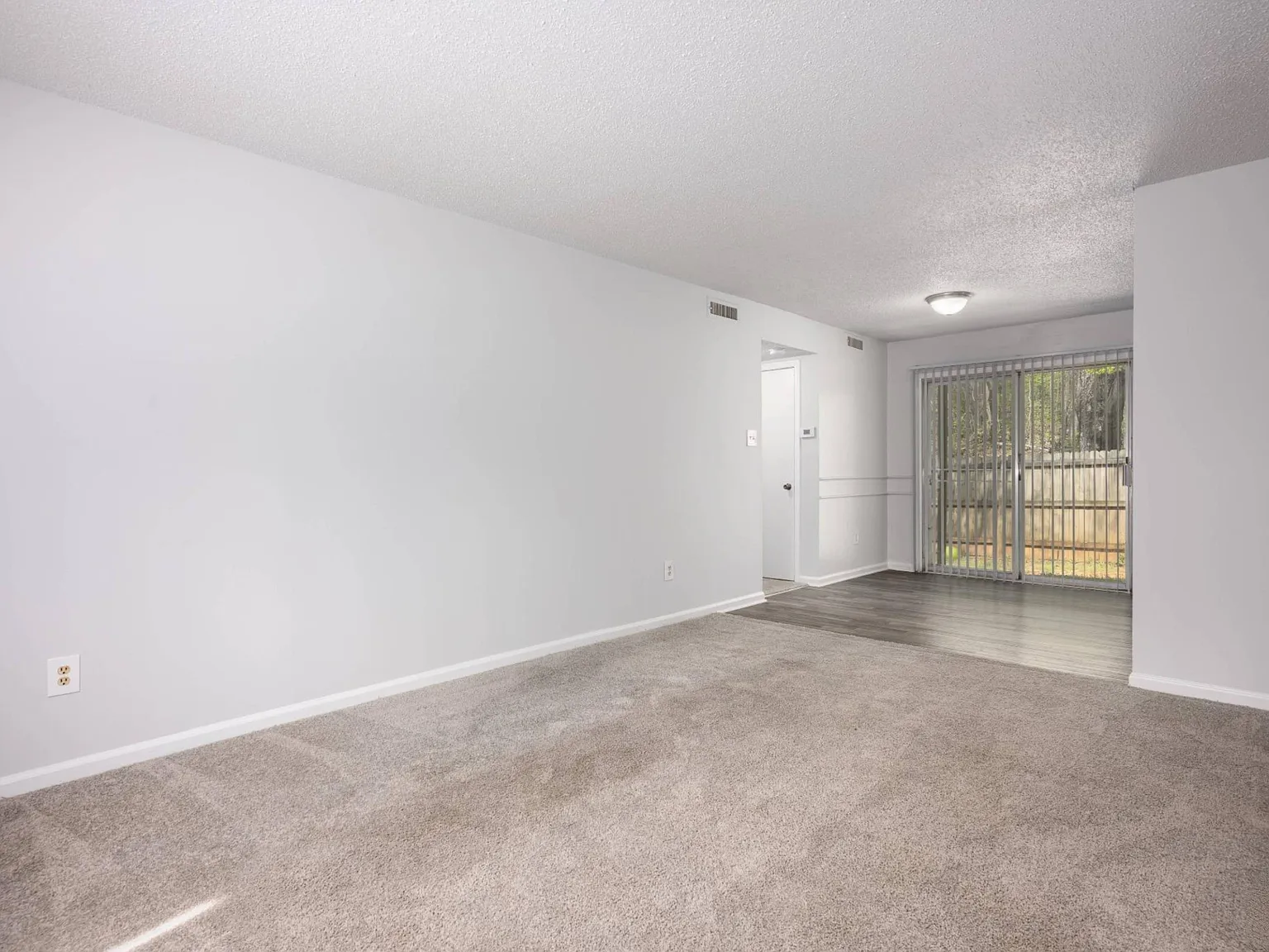 Countryside Villa Apartments — Photo 1