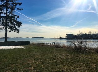 8 Eggleston Ln, Old Greenwich, CT 06870