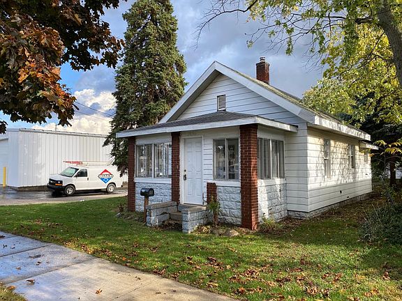 2nd image of 2836 Vermont Ave SW
