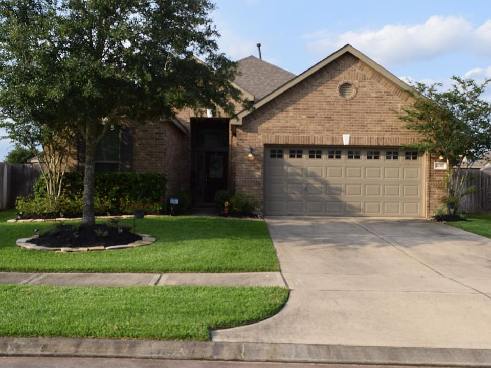 1st image of 26302 Julia Manor Dr