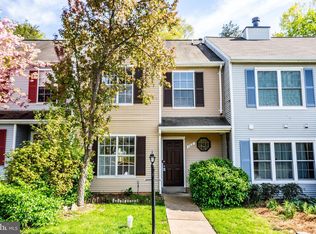 102 Heritage Commons Dr, Fredericksburg, VA 22405