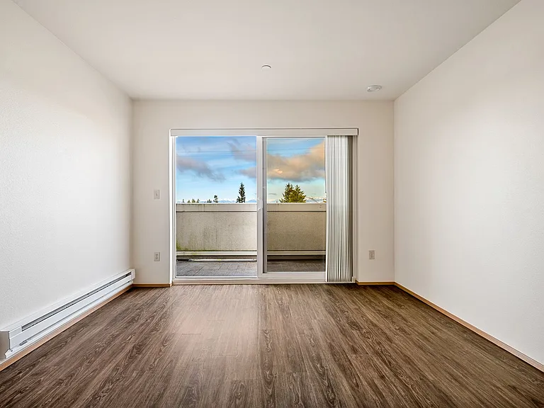 Daniels Apartments — Photo 7