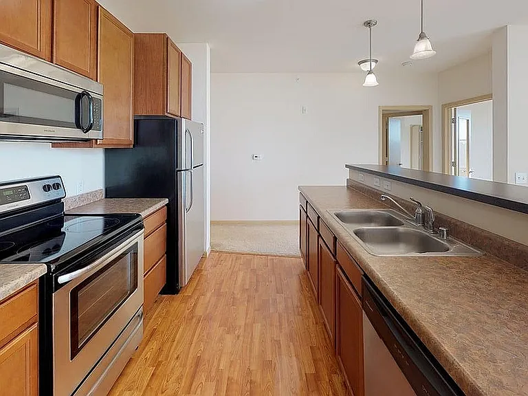 2-Bedroom2-Bathroom-Den-Unit-152-302-Kitchen 1