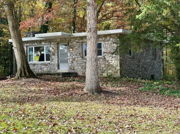 340 Twin County Rd, Morgantown, PA 19543