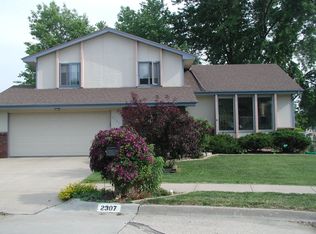 2307 Circletown Pl, Bellevue, NE 68123