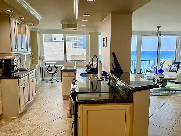 4200 N Ocean Dr #1-806 — Photo 15