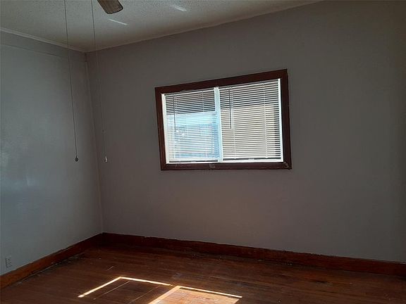 3rd image of 601 N 15th St APT B