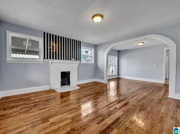 1010 Fairview Aly, Gadsden, AL 35904