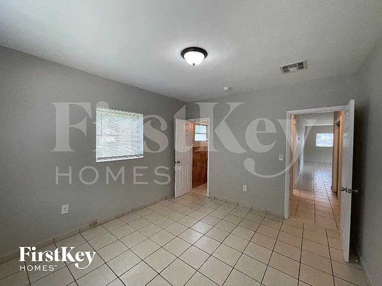 1350 NW 132nd Ter — Photo 12