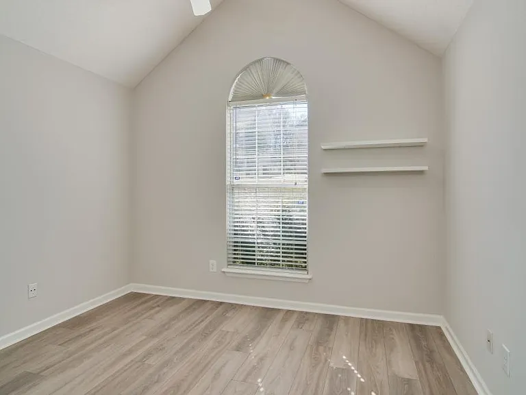 2525 Commons Trce — Photo 25