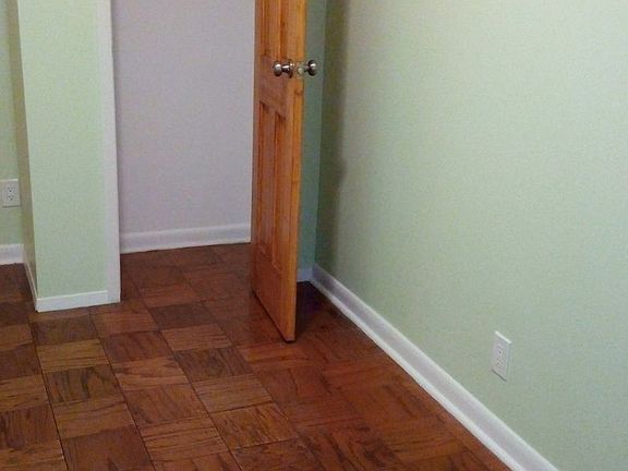 3rd image of 3163 33rd St APT 1