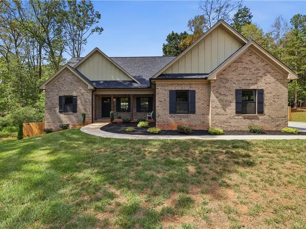 9630 Creek Farm Rd, Tobaccoville, NC 27050